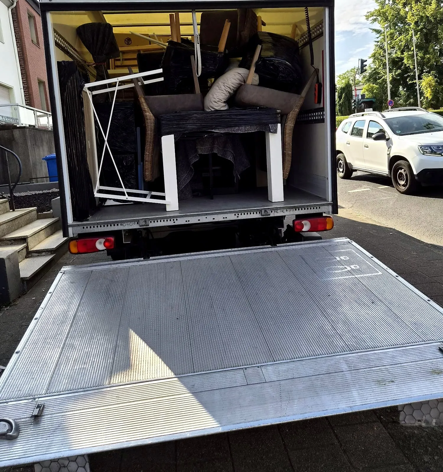 MEX Umzüge — Möbeltransport